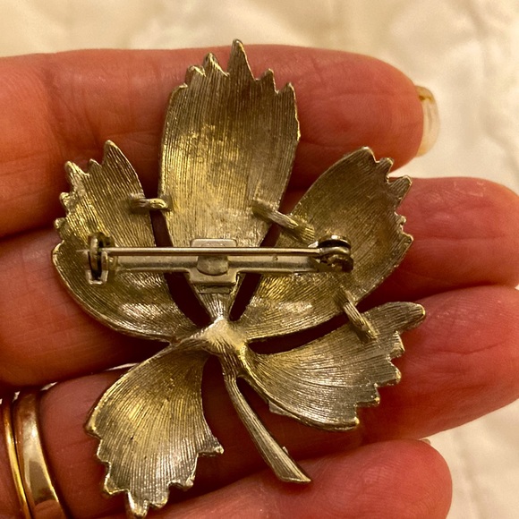Heavy pewter LEAF brooch with veining. Old and gorgeous workmanship. - Picture 3 of 4